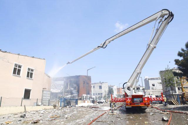 ek fotoğrafla// Tuzla'da fabrikada patlama - Genel - İstanbul - 