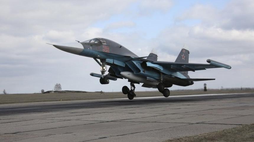 Rus savaş u&ccedil;akları Halep'i vurdu