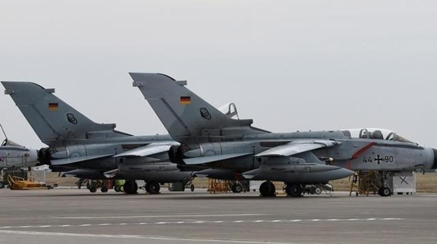 Alman meclisi perşembe g&uuml;n&uuml; İncirlik&rsquo;i tartışacak