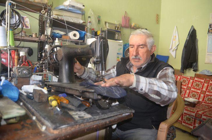 Kütahyalı Süleyman usta 65 yıldır dikiş makinesi tamir ediyor G3