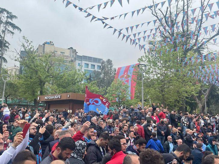 Son dakika: Trabzonspor taraftarları, şampiyonluk için hazır! Şehirde ilginç görüntüler... G2