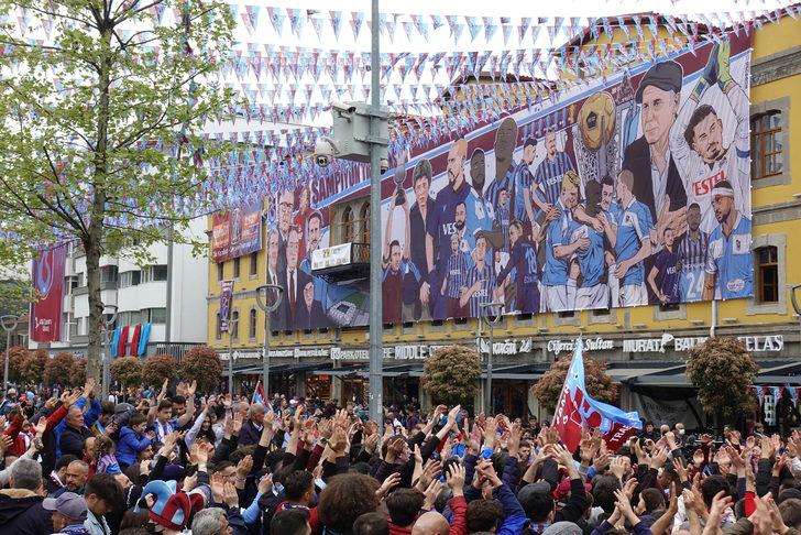 Son dakika: Trabzonspor taraftarları, şampiyonluk için hazır! Şehirde ilginç görüntüler... G1