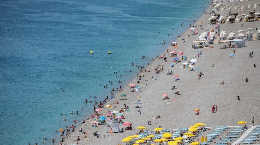 Türkiye’nin dört bir yanından vatandaşlar tatil yörelerine akın etti! Bayramın tercihleri belli oldu