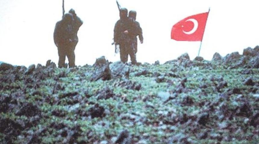 Kardak kahramanları 'sanık' oldu