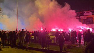 Son dakika: Trabzonspor'un şampiyonluk kutlamasında korku dolu anlar! Arabayla çarptı, kaçtı...