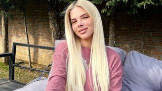 Damla Ersubaşı pozuyla büyüledi! Gittikçe güzelleşiyorsun