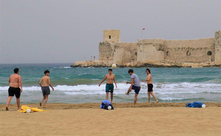 Mersin'de bayram hareketliliği! Doluluk yüzde 50'yi aştı: Dünyayı da gezdim bu kum başka yerde yok G1
