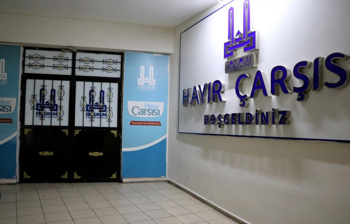 Veren el ile alana "k&ouml;pr&uuml;" olan hayır &ccedil;arşısı binlerce aileyi sevindirdi