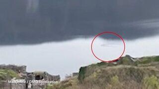 Dünyanın en büyük gizemlerinden biri! İnanılmaz anlar: 'Loch Ness Gölü Canavarı' böyle görüntülendi
