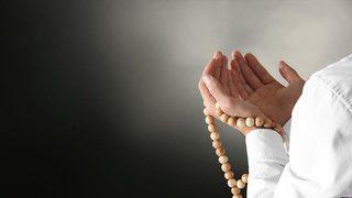 AREFE GÜNÜ NE YAPILIR? Arefe günü 1000 ihlas okumanın fazileti nedir? Arefe günü 1000 ihlas süresi neden okunur?