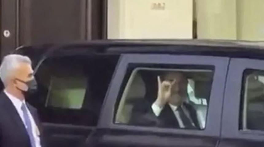 Son dakika: Bakan Çavuşoğlu neden bozkurt işareti yaptığını açıkladı