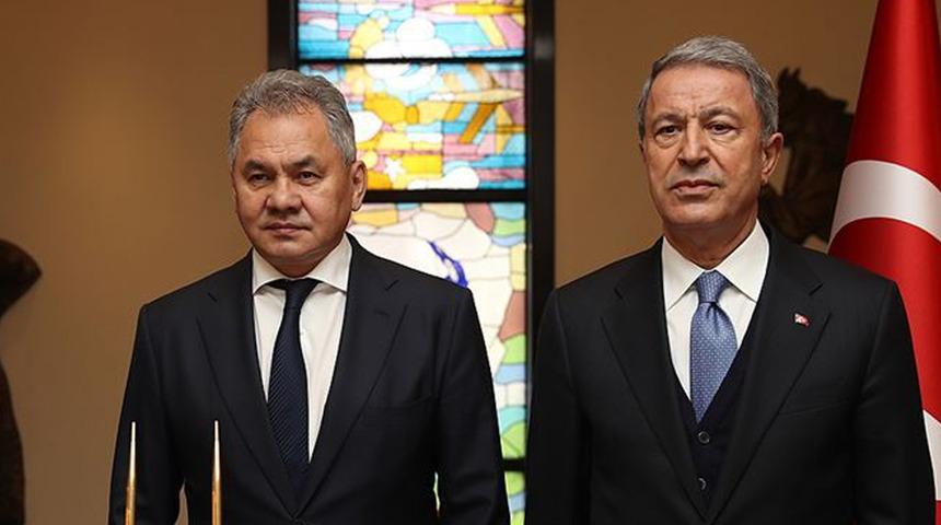 Bakan Akar ile Şoygu arasında kritik görüşme