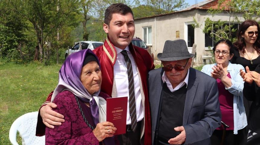 50 torunları var! Evliliklerinin 75'inci yılında nikah tazelediler