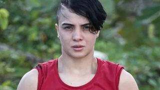 Survivor Sabriye'nin cesur pozları şaşkına çevirdi