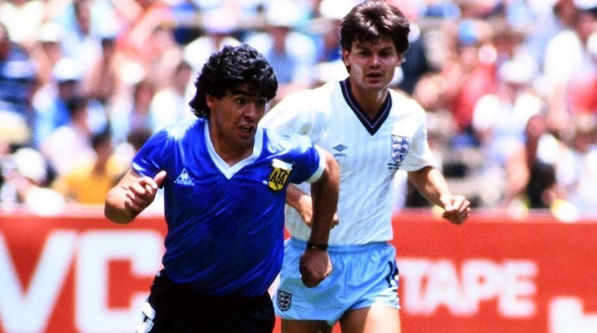 Maradona'nın 'Tanrı'nın eli' golünü attığı forma 7,1 milyon sterline satıldı