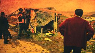 Feci kaza: Yolcu otobüsü ile TIR çarpıştı! Çok sayıda yaralı var