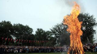 Hızır kuranda geçiyor mu? Hıdırellez gecesi gül ağacına nasıl dilek bağlanır, nasıl dilek tutulur?