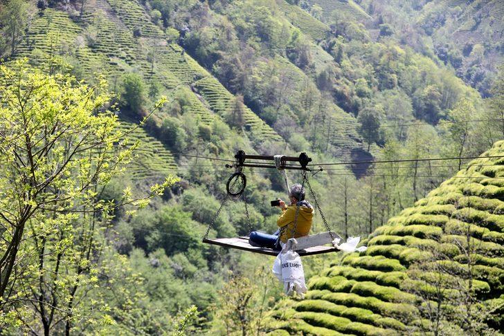 Ev ve arazilerine ilkel teleferikle ulaşıyorlar G2