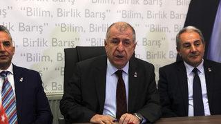 Suriyeli sığınmacının yorumu Özdağ'ı kızdırdı: Ahmet Hamo seni 1 numaralı koltukta göndereceğim