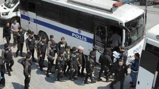 Fatih'te 250 kaçak göçmen yakalandı