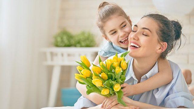 ANNELER GÜNÜ HEDİYELERİ! Anneler günü evde nasıl kutlanır? Anneler gününde evde ne yapılabilir?