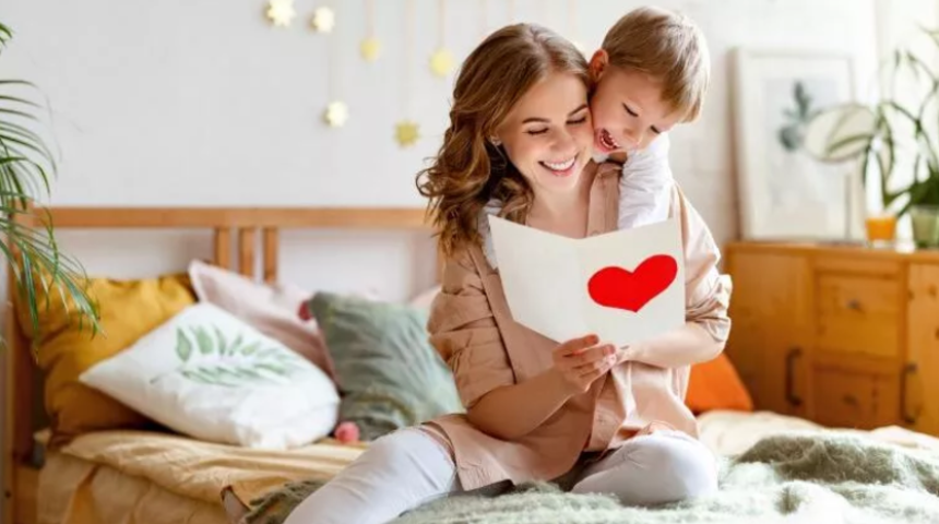 Anneler Günü hediyelerinde en güzel ve anlamlı seçenekler! 2022 Anneler Günü'nde ne hediye alınır?