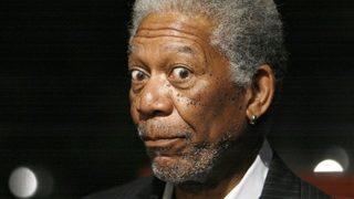 Dünyaca ünlü Hollywood oyuncusu Morgan Freman ezan okudu