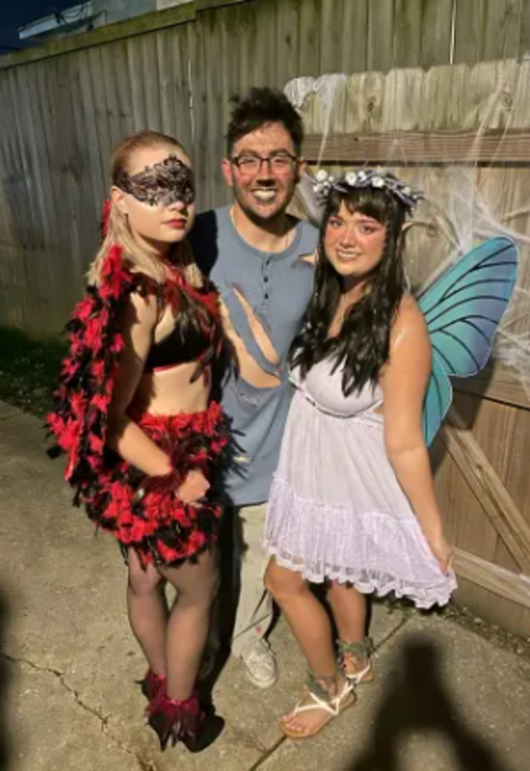 &Uuml;&ccedil;l&uuml; ilişkileri sosyal medyanın g&uuml;ndemine oturdu! &ldquo;Sıra belirliyoruz&rdquo;