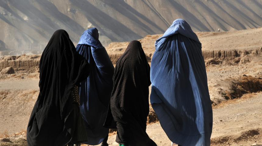 Zorunlu hale getirildi, uymayanın eşi hapis yatacak! Taliban'dan Afgan kadınlara yeni yasak