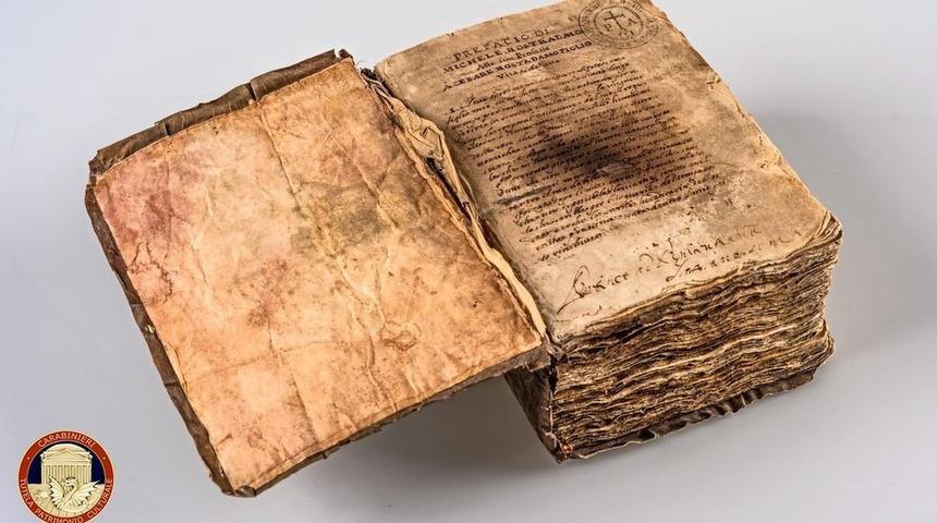 İtalya'da çalınan Nostradamus kehanetleri el yazması yıllar sonra Almanya'da bulundu