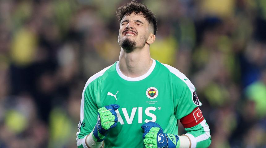 Son dakika: Fenerbahçe'de Altay Bayındır sürprizi! 25 milyon euro'luk imza...