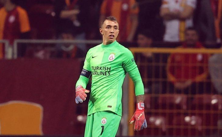 Son dakika: Galatasaraylı Fernando Muslera, Başakşehir maçına damga vurdu! 10 kurtarış...