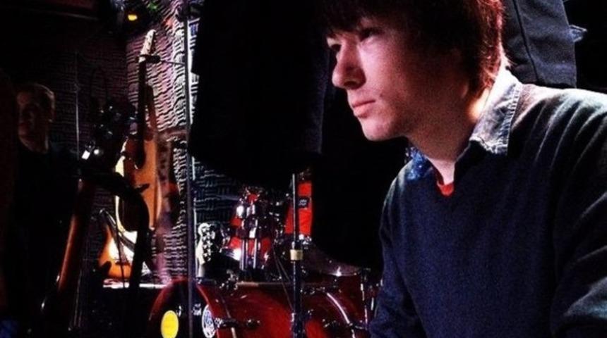 Ankara'da yaşayan İngiliz müzisyen dünyayı sarstı