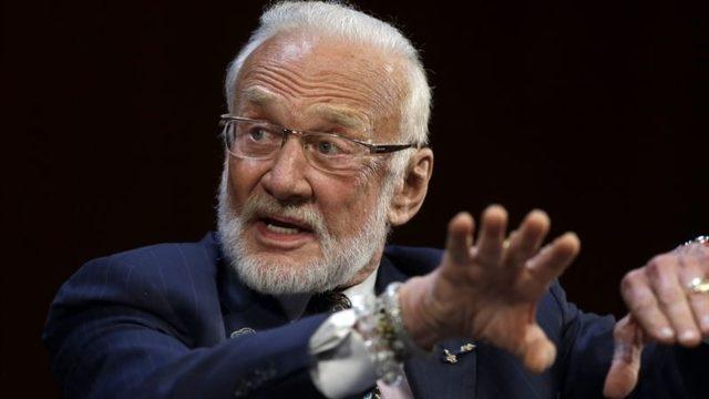 Ay’a İlk Ayak Basanlardan Buzz Aldrin Hastalanınca Antarktika’dan Yeni Zelanda’ya Götürüldü
