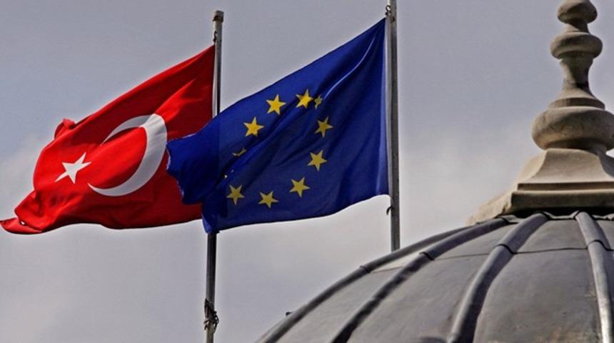 Bel&ccedil;ika'dan T&uuml;rkiye'ye su&ccedil;lama: AB'ye şantaj yapıyor