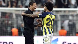 Son dakika: Beşiktaş - Fenerbahçe derbisi sonrası dikkat çeken an! Valerien Ismael ve Luiz Gustavo sarıldı...