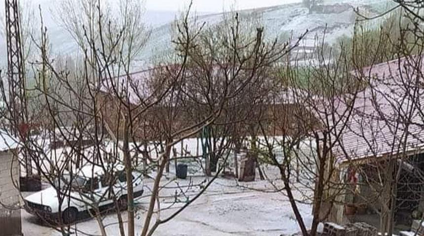 Son dakika: Mayıs ayında yağan kar şaşırttı! Her yer beyaza büründü