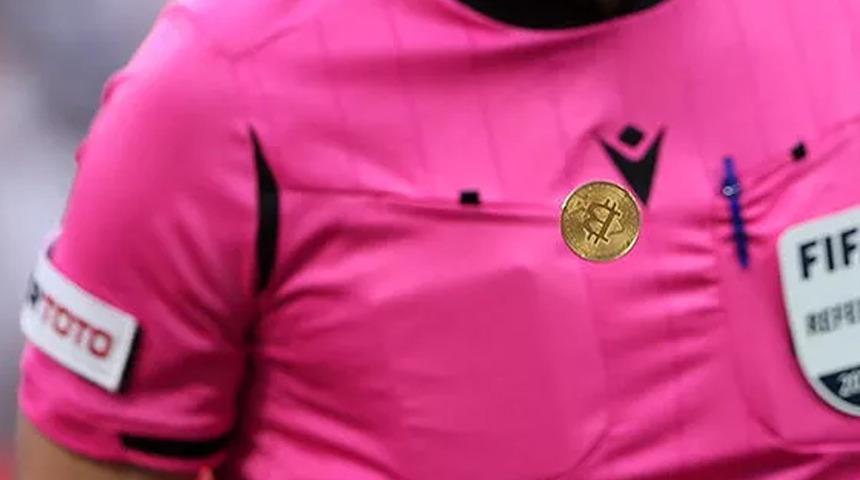 Beşiktaş-Fenerbahçe derbisinde ilginç olay! Arda Kardeşler'den Bitcoin hamlesi