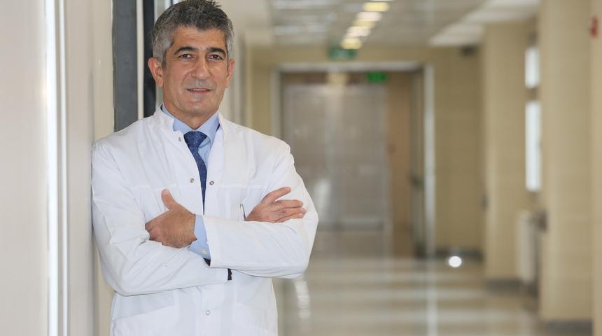 O besinleri sık tüketenler dikkat! Prof. Dr. Ender Dulundu karaciğer kanserinin sebeplerini açıkladı