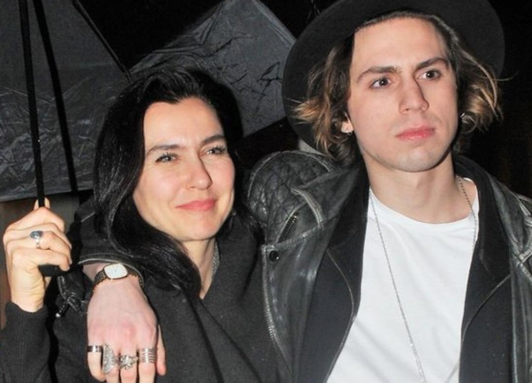 Şevval Sam'ın oğlu Tarık Emir Tekin askere gidiyor