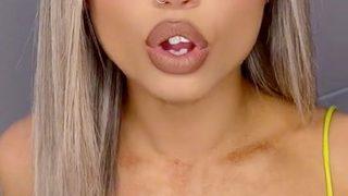 Sol gözü sayesinde TikTok’ta fenomen oldu! “Tek pişmanlığım gözlük takmamak”