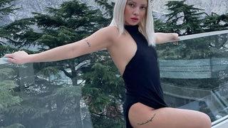 Ece Seçkin annesiyle pozunu 'İkizim' notuyla paylaştı!