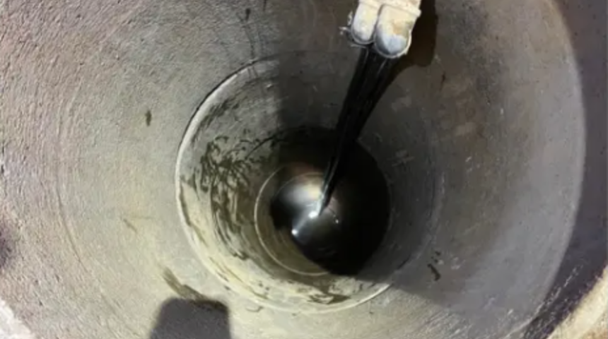 40 metrelik kuyuda mahsur kalan çocuk nefes kesen bir operasyonla kurtarıldı