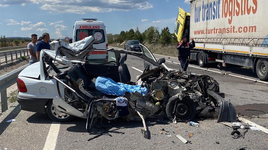 Kütahya'da feci kaza! Ölü ve yaralı var...