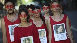 Buenos Aires'te 'laf atmaya' ceza geldi