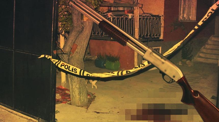 Ev sahibi ile kiracı arasında silahlı kavga! Hayatını kaybetti...
