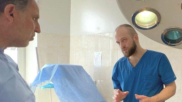 Ukrayna da hayat kurtaran Suriyeli doktor:  Savaş alanında değilseniz, b&ouml;yle yaraları asla g&ouml;rmezsiniz  2