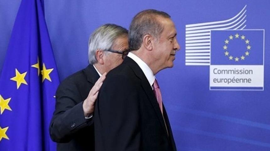 Juncker'dan T&uuml;rkiye'nin AB m&uuml;zakereleri i&ccedil;in kritik a&ccedil;ıklama