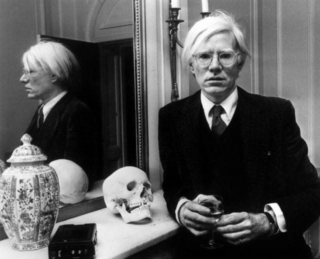 Andy Warhol kimdir?