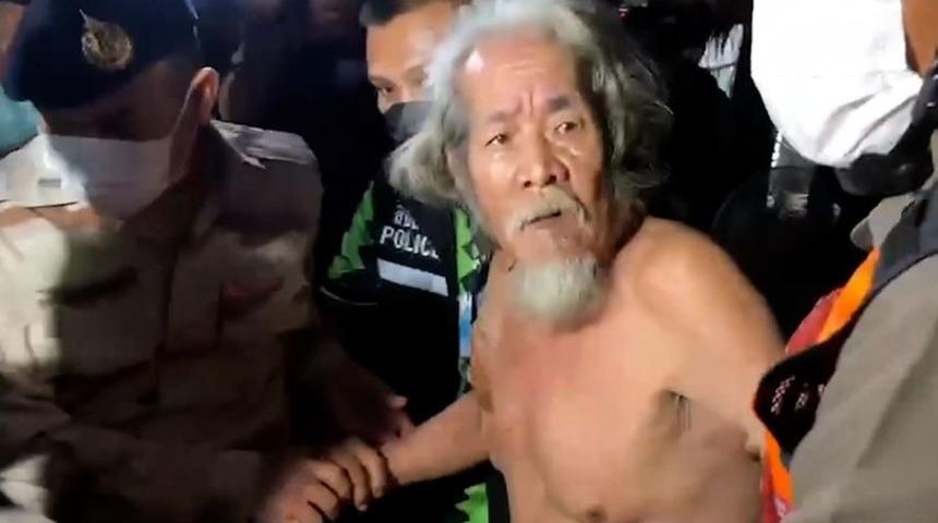 Ülkeyi ayağa kaldıran iğrenç olay! Üyelerine dışkısını yedirten tarikat lideri 11 kişiyi öldürmekten tutuklandı